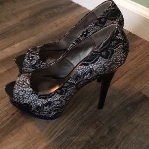 Beautiful brand new 3 1/2 high heels.